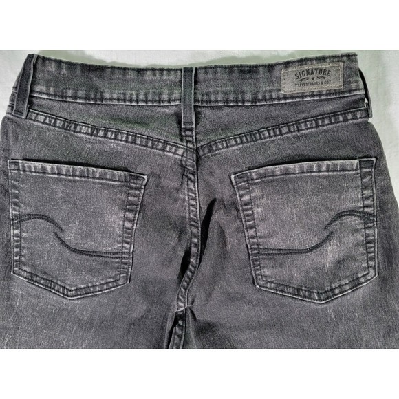 Levi's Signature Jeans Mid-Rise Slim Cuffed Women's Premium Denim Size 4 - Picture 7 of 16